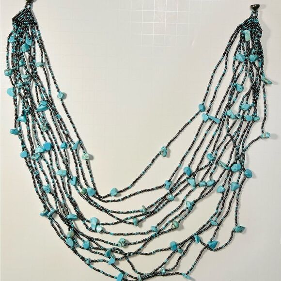 Multi-Strand faux Turquoise beaded necklace w/magnetic clasp - Picture 1 of 7